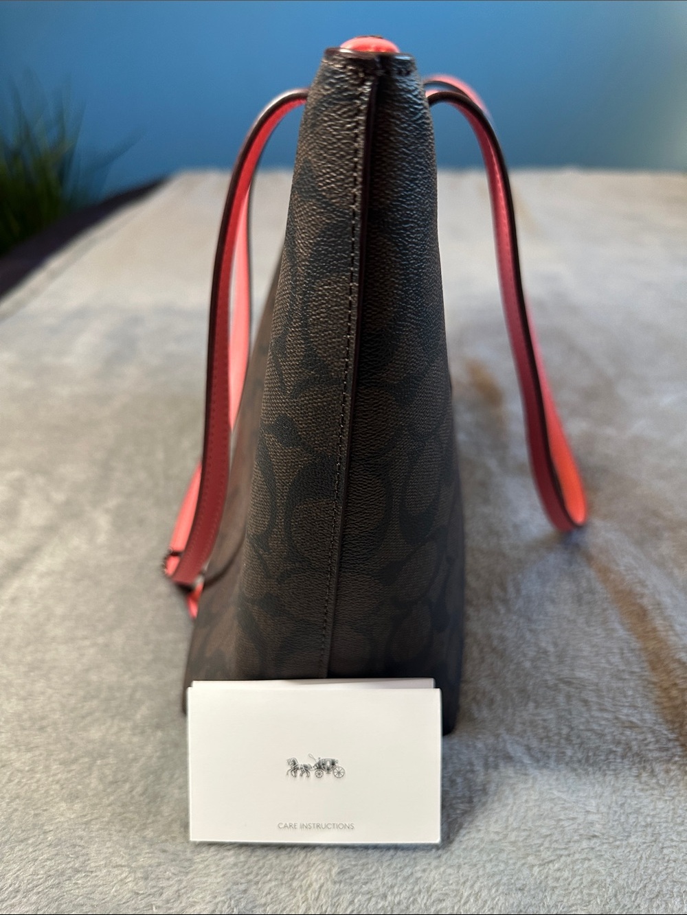 NWTS Coach Brown Signature Tote w/Pink/Coral Leather Handles 🩷🌸🤎 - Picture 12 of 14